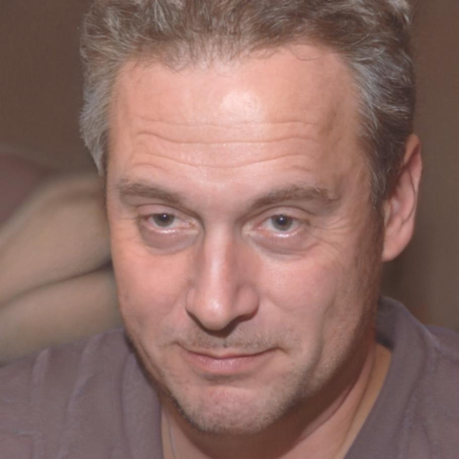 Финансовый аналитик программы Михаил Георгиу